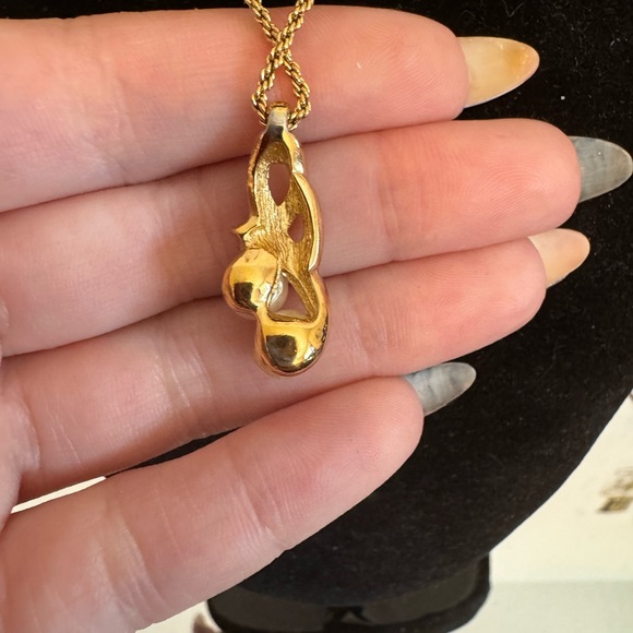 Christian Dior vintage gold pearl drop necklace. - Picture 3 of 5